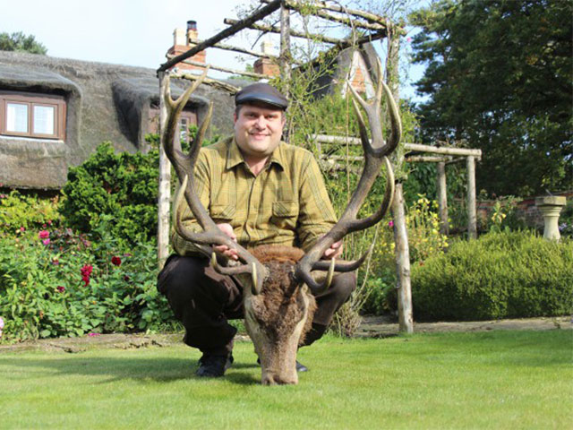 MUNTJAC